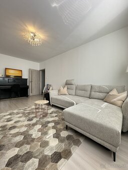 Priestranný 4 izbový byt v Nitre, ul. Hlboká, 82m2