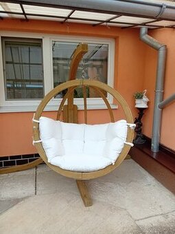 HOJDACIE KRESLO S KONŠTRUKCIOU