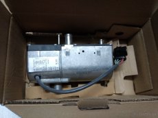 Prihrievač Eberspacher Hydronic D5WZ 12V VW, Ford, Seat - 1
