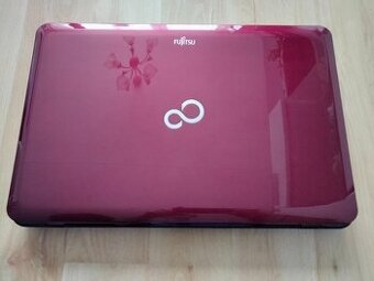 15,6" Fujitsu Lifebook / 120gb ssd / 4gb ram / Windows 7/