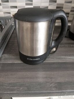 Rýchlovarná kanvica Electrolux