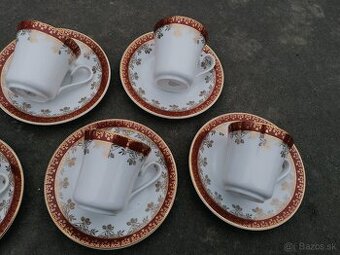 Predám červeno-zlatá porcelánová sada