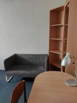 Prenájom tichého 1-izbového bytu na prízemí RD.