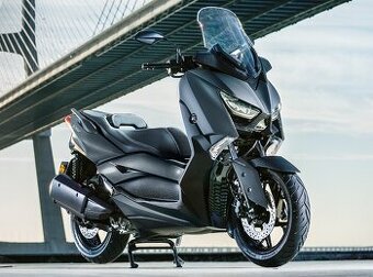 Náhradne plasty, svetlo yamaha xmax