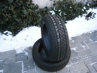 Predám 2x zimné temer nové pneu Roadx 205/55 R17 95HXL