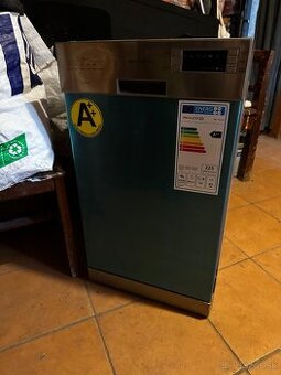 Umývačka riadu Phillco