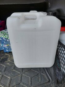 Predam 20l a 25l bandasky