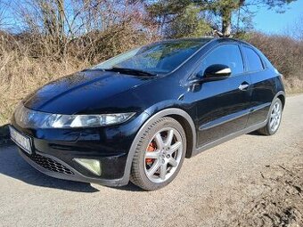 Honda Civic 1.8 Vtec 103kw automat