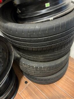 Darujem disky a pneu na C1