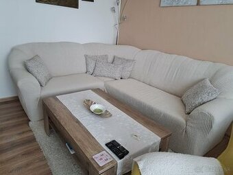 Roztahovacia, rohová sedačka