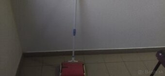 Predám mechanickú metlu