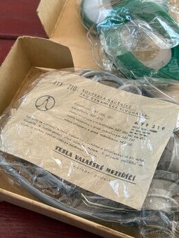 Historické slúchadlá Tesla AYF 216 v pôvodnom balení
