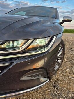 VW Arteon Shooting Brake, 147kw,model 2022,ťažné, 360 kamera