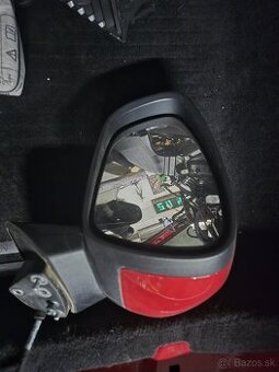 Opel Crossland X prave a lave spatne zrkadlo