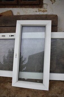 Predám plastove dvere a okno