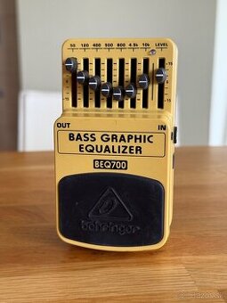 Behringer graficky ekvalizer