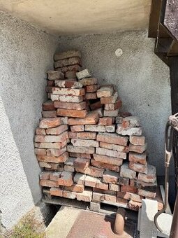 Darujem tehly za odvoz