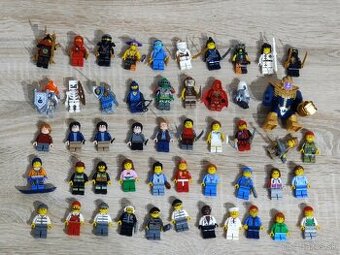 Lego minifigúrky a súčiastky