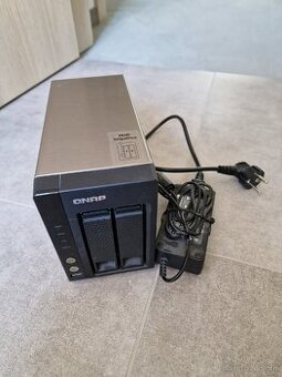 Qnap TS-221