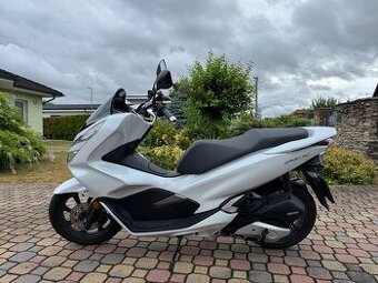 Honda PCX 125, 06/2019, len 2 100km