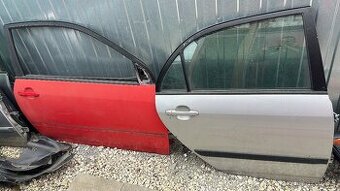 Predám dvere zásterky sklo nárazník kufor Corolla E12 02-07
