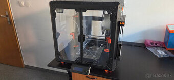 Predam Prusa MK3s+ s Prusa Enclosure Boxom
