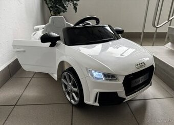 Elektrické auto Audi RS TT