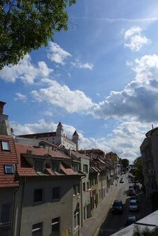 1i. byt 45m aj s TERASOU, 4/5p., Zámocká ul., extra GP