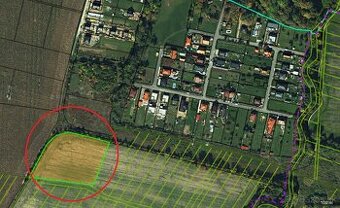 Investičný pozemok v tesnej blízkosti obce - 12360 m2