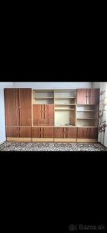 Darujem za odvoz obývaciu stenu