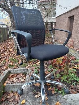 Kancelárska stolička