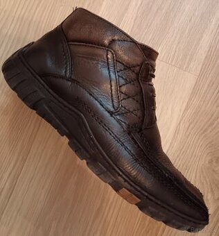 Talianske zimné topánky-pravá koža veľ.42-43-top stav