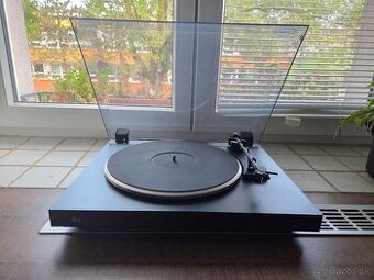 Gramofón Dual CS 410