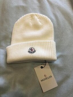 Moncler čiapka