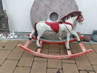 Starožitné koníky