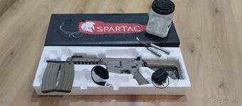 Airsoftova zbraň m16 + prislušenstvo