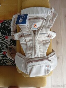 Ergobaby nosič Omni Breeze