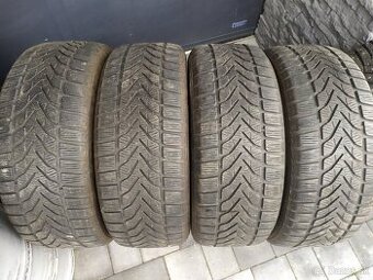 Zimné gumy 235/55 R18