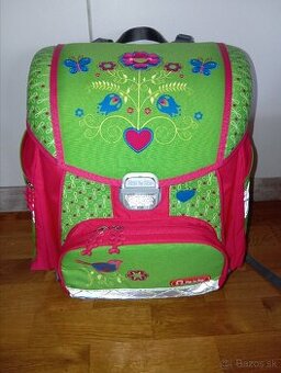 Nová školská taška. Vhodná ako dar