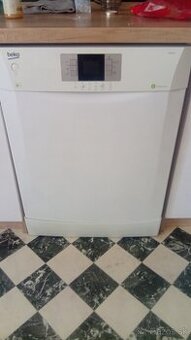 Predám umývačku riadu