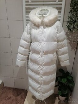 Nová dlhá biela zimná vetrovka s kožušinou