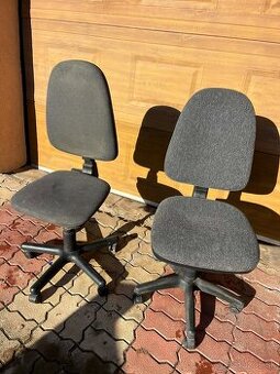 kancelarsku stolicku