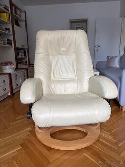 Kožené relaxačné otočné kreslo – veľmi pohodlné