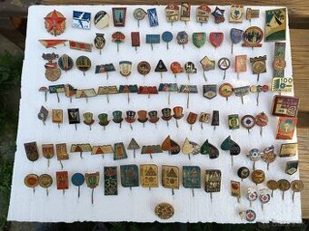Zbierka retro odznakov