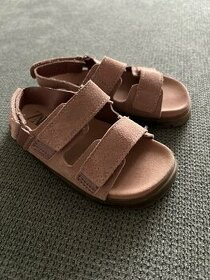 Dievčenské kožené sandálky 26