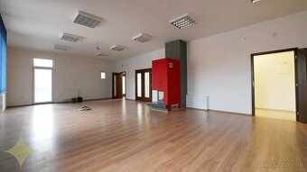 Prenájom kancelárske, obchodné priestory 172,5 m2 Ružomberok