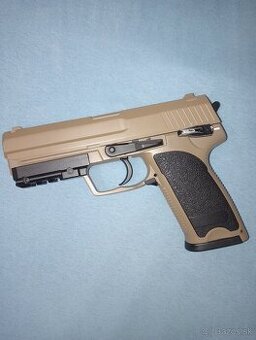 Airsoft pištoľ CM. 125