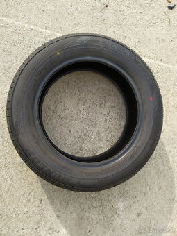 Predám letné pneu Dunlop Ensave 215/60 R17 96H