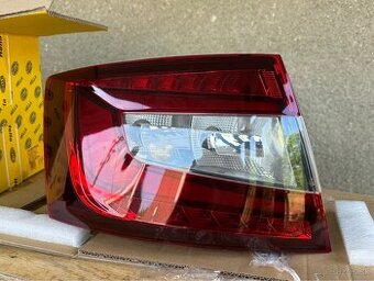 Škoda Octavia 3rs svetlo