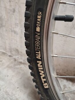 Dievčenský bicykel